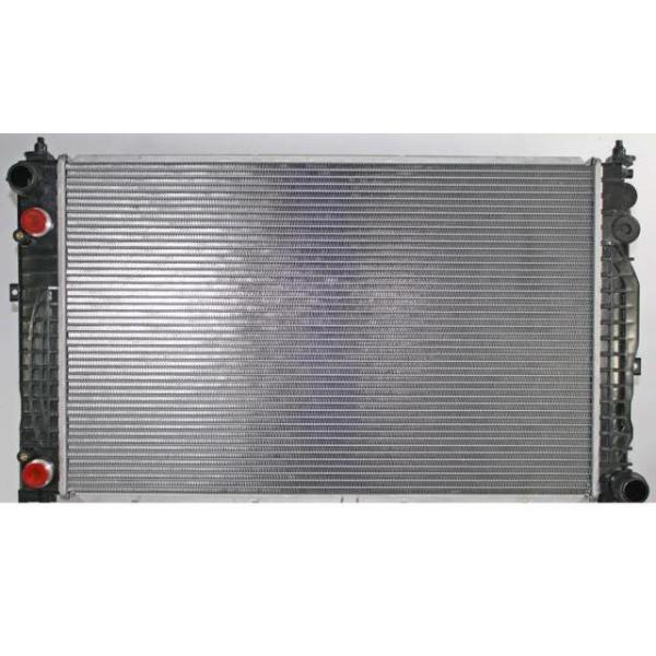 RADIATOR VOLKSWAGEN PASSAT 1997 8D0121251BB ( MADE IN CHINA ) - V6